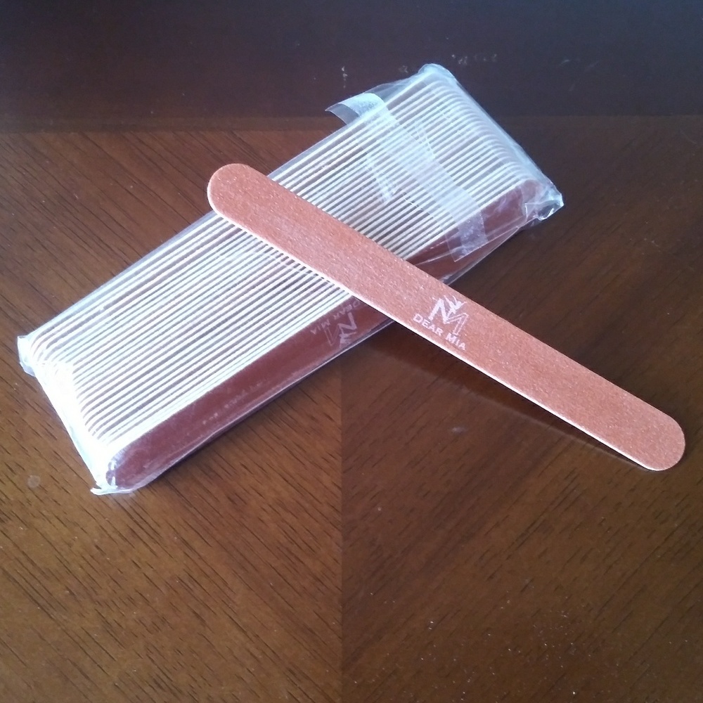 FREE with nail gel LED light purchase